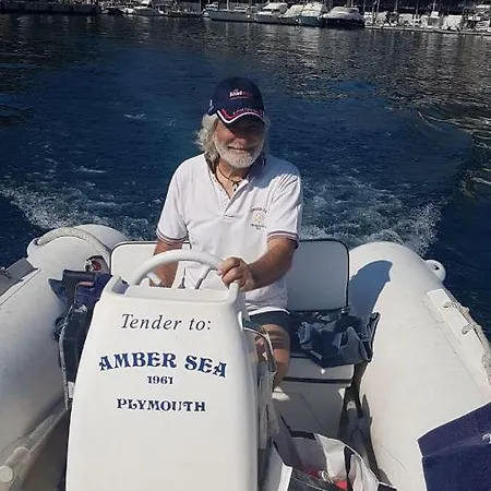 Motorsailer Ambersea *